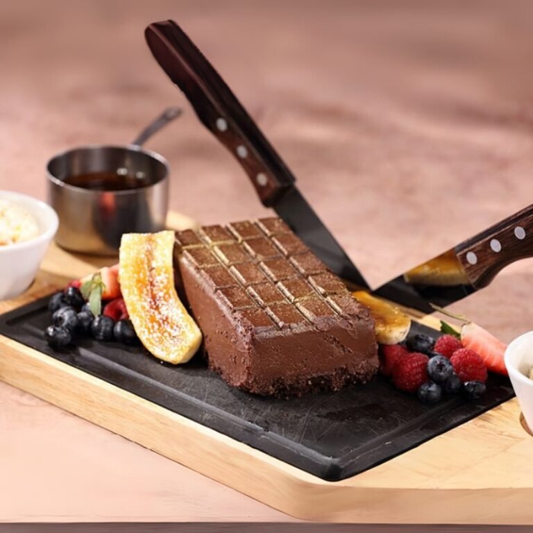 CARTER'S SIGNATURE CHOCOLATE BAR DESSERT (V)